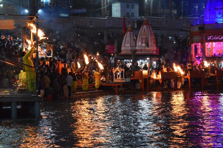 Ganga aarti haridwar 01 by pavankunar